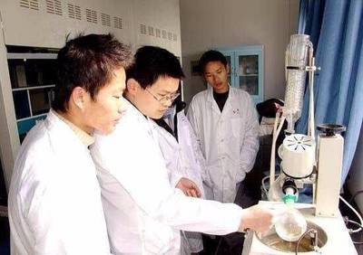 进校分数高、出校就业难的5大专业，第一名连续三年被亮红牌